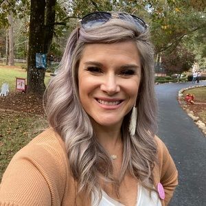 Meet your Posher, Christen